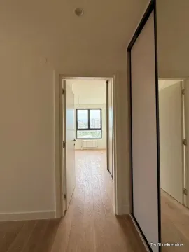 Izdavanje, trosoban stan, 77m², Savski Venac, Beograd - image 8