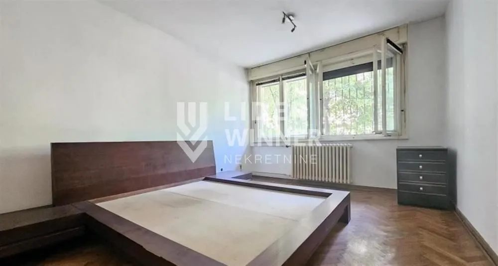 Sale, three bedroom apartment, 89m², Stari Grad, Beograd
