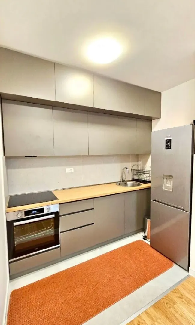 Izdavanje, jednosoban stan, 53m², Central Point, Podgorica