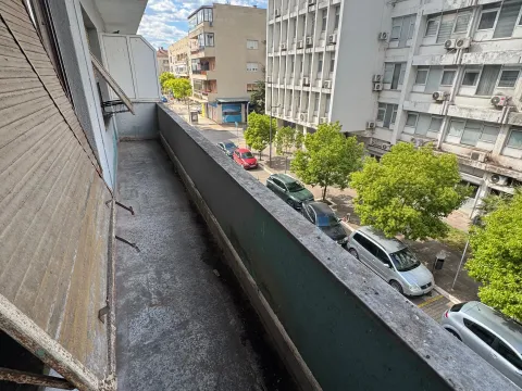 Prodaja, dvosoban stan, 85m², Centar, Podgorica - image 3