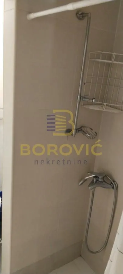Sale, studio apartment, 22m², Đeram Pijaca, Beograd