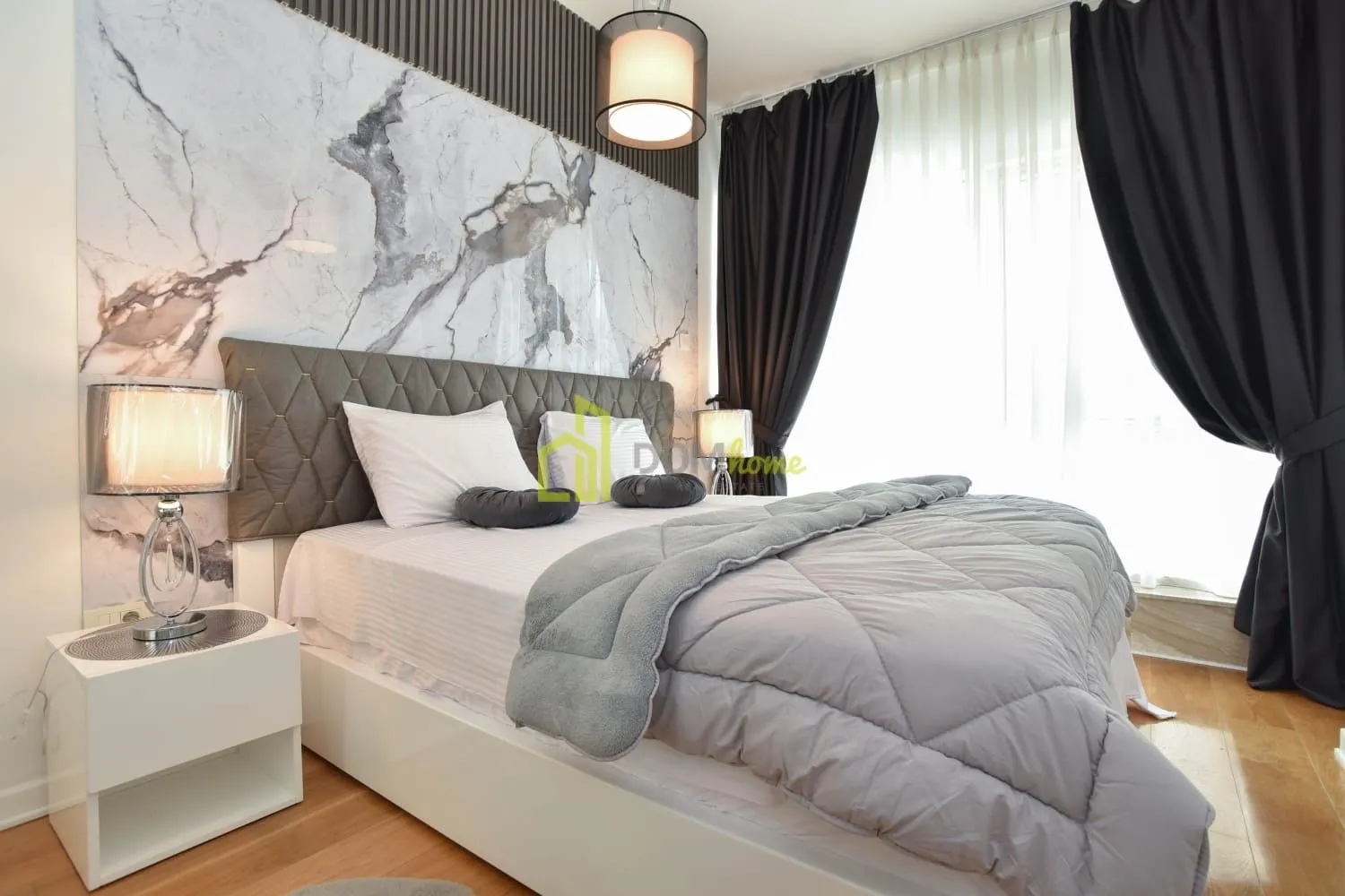 Izdavanje, trosoban stan, 89m², Tre Canne, Budva