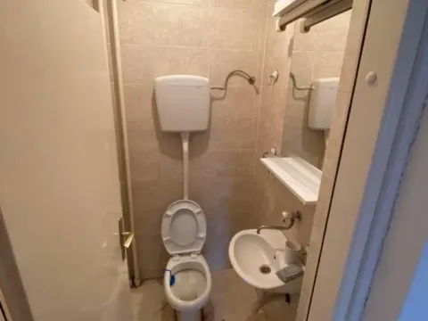 Izdavanje, trosoban stan, 73m², Crveni Krst, Niš - image 7