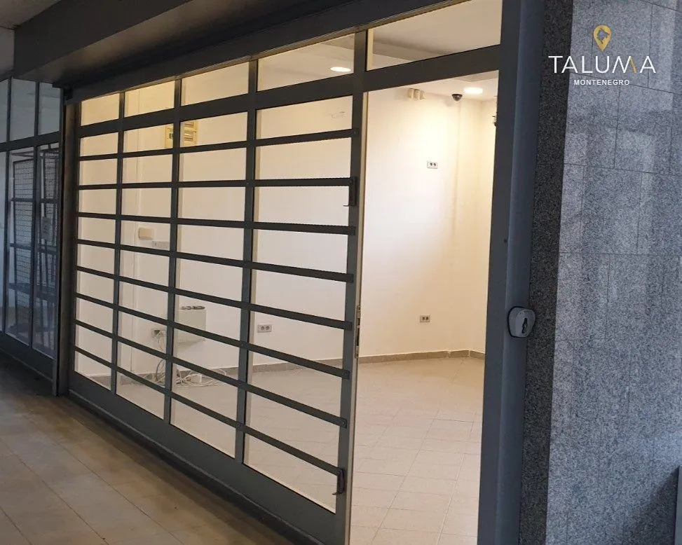 Rent, office space, 24m², Pobrežje, Podgorica
