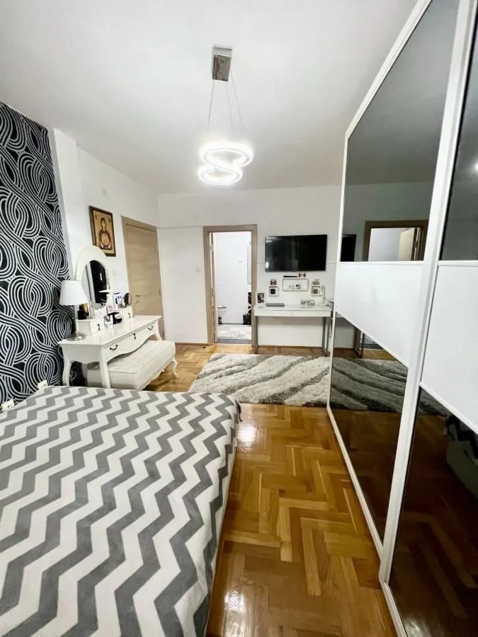 Prodaja, četvorosoban stan, 120m², Novo naselje, Novi Sad