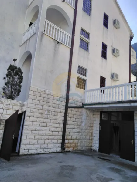 Prodaja, kuća, 800m², Stoliv, Kotor