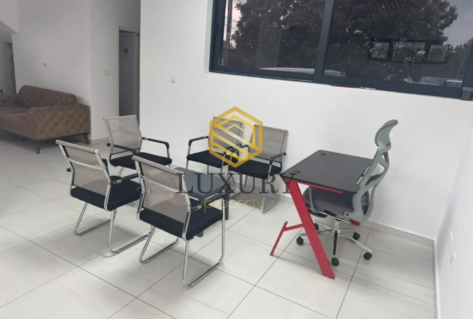 Rent, office space, 64m², Zagorič, Podgorica