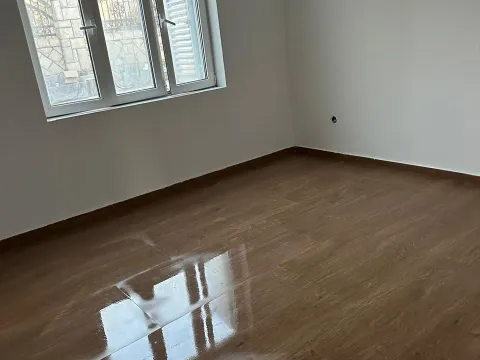 Sale, house, 313m², Popovići, Bar - image 4