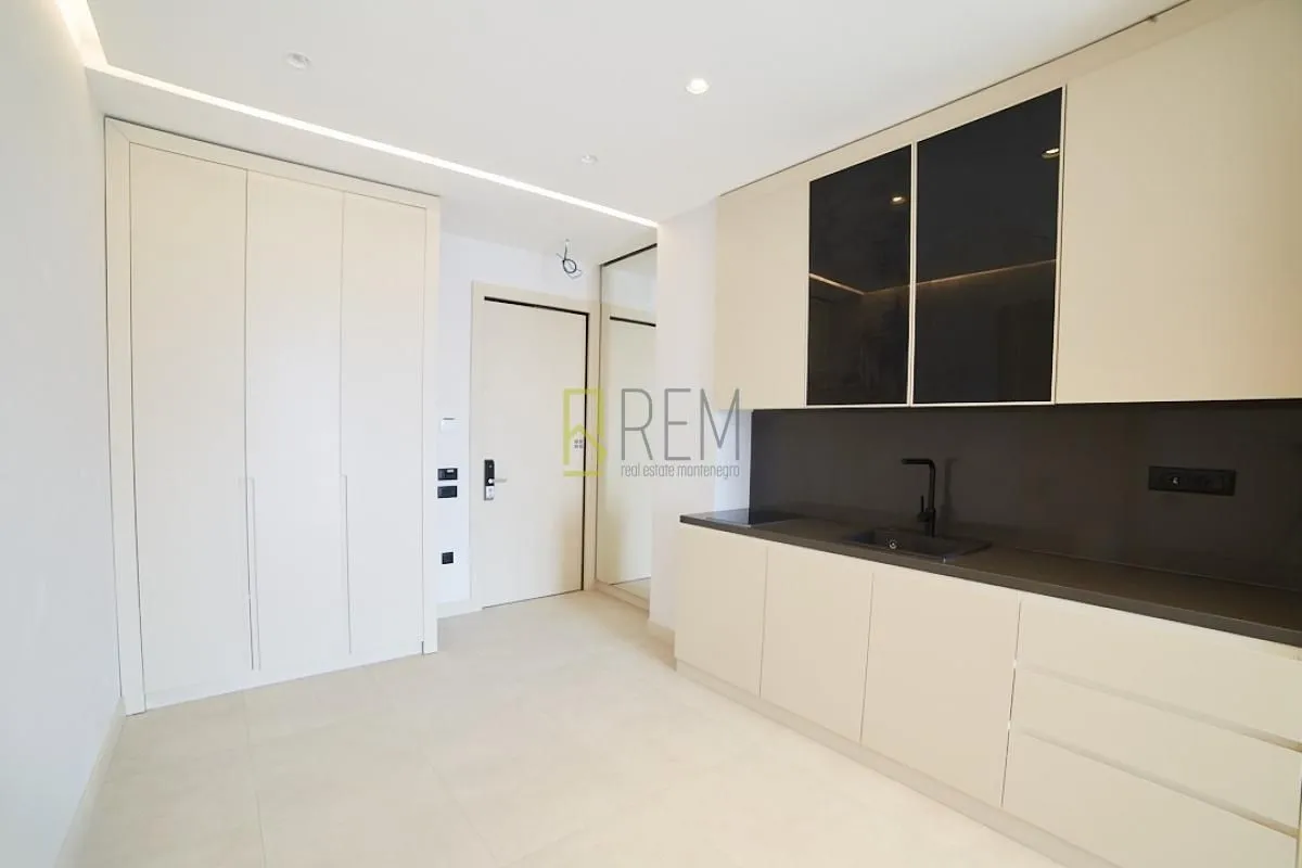 Sale, one bedroom apartment, 45m², Bečići, Budva