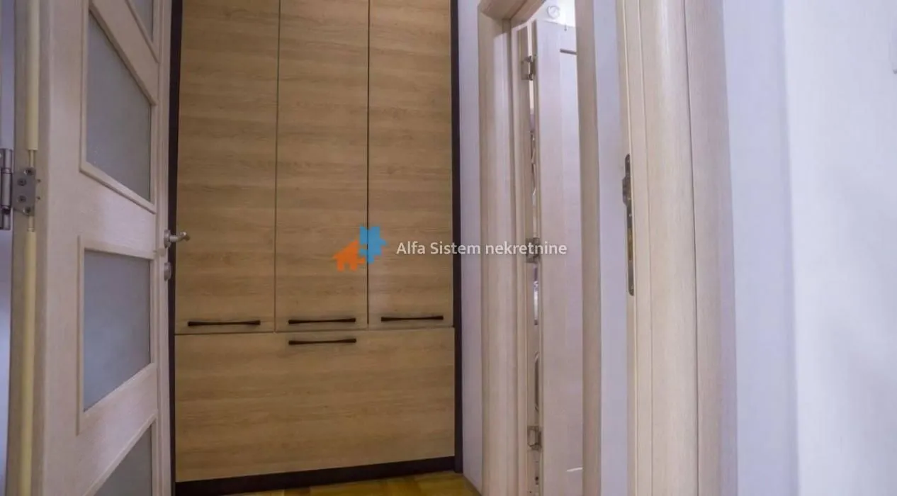 Rent, three bedroom apartment, 75m², Filmski Grad, Beograd