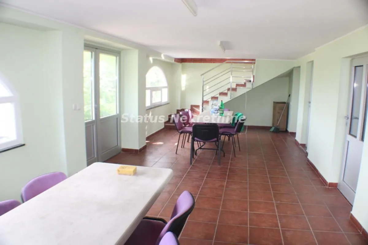 Prodaja, kuća, 220m², Ledinci, Petrovaradin
