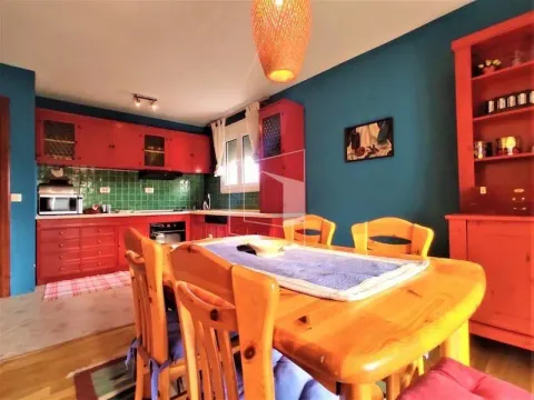 Sale, house, 180m², Tološi, Podgorica - image 7