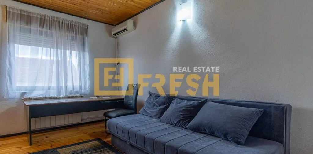 Rent, house, 250m², Stari Aerodrom, Podgorica