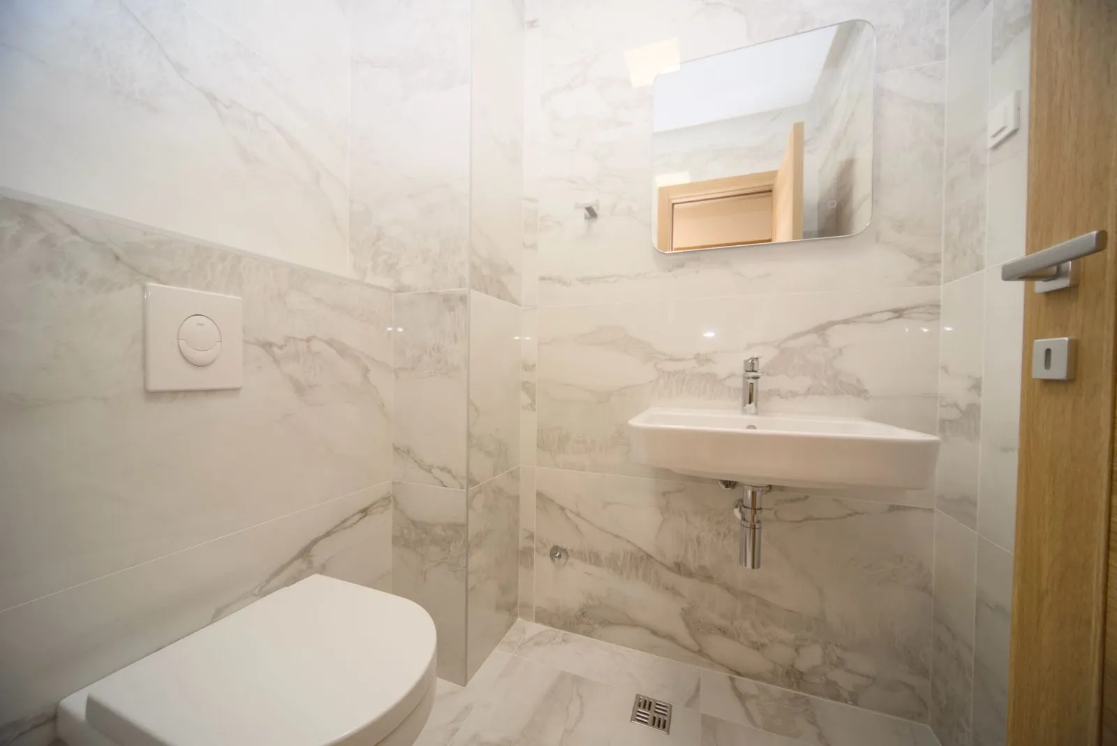 Rent, two bedroom apartment, 80m², City Kvart, Podgorica