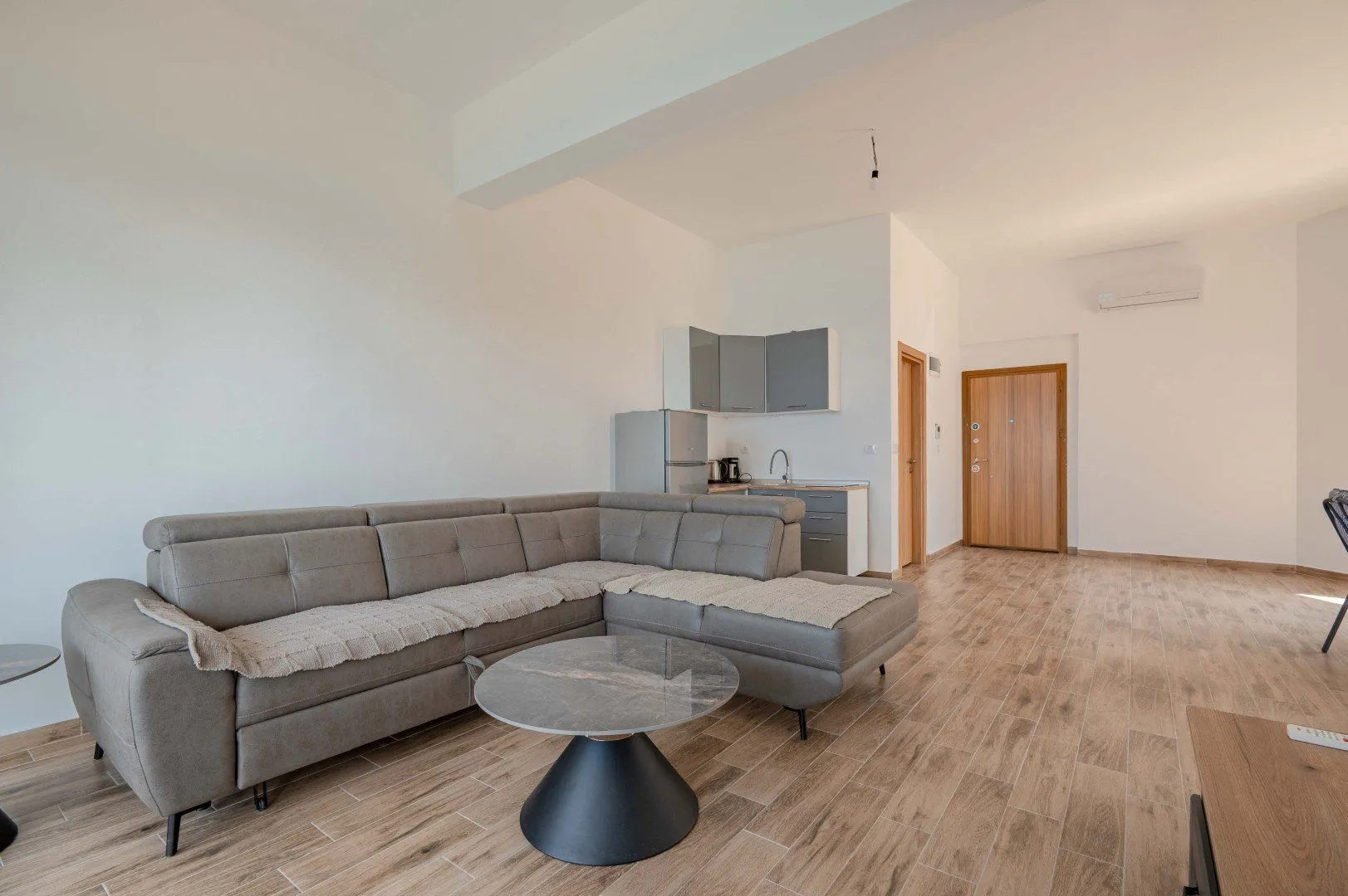 Sale, one bedroom apartment, 39m², Sutomore, Bar