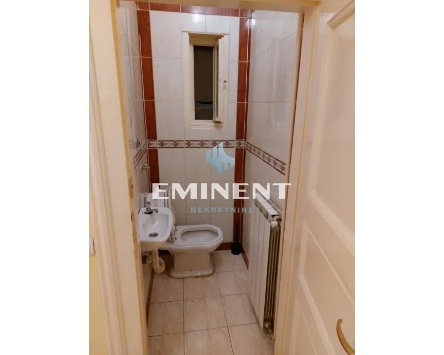 Rent, three bedroom apartment, 70m², Stari Grad, Beograd