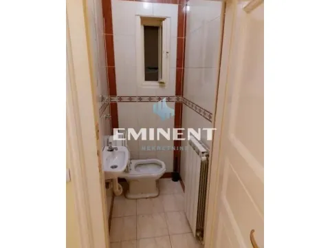 Rent, three bedroom apartment, 70m², Stari Grad, Beograd - image 12