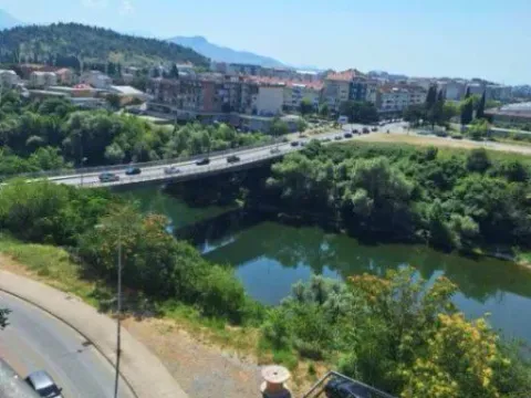 Izdavanje, dvosoban stan, 79m², Krivi Most, Podgorica - image 4