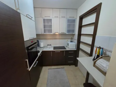 Izdavanje, dvosoban stan, 70m², Stari Aerodrom, Podgorica - image 6