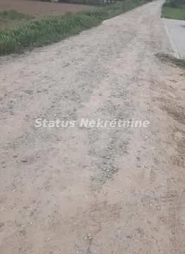 Prilazni zemljani put do nekretnine. - image 5