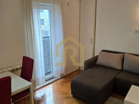 Izdavanje, jednosoban stan, 22m², Đeram Pijaca, Beograd - image 3