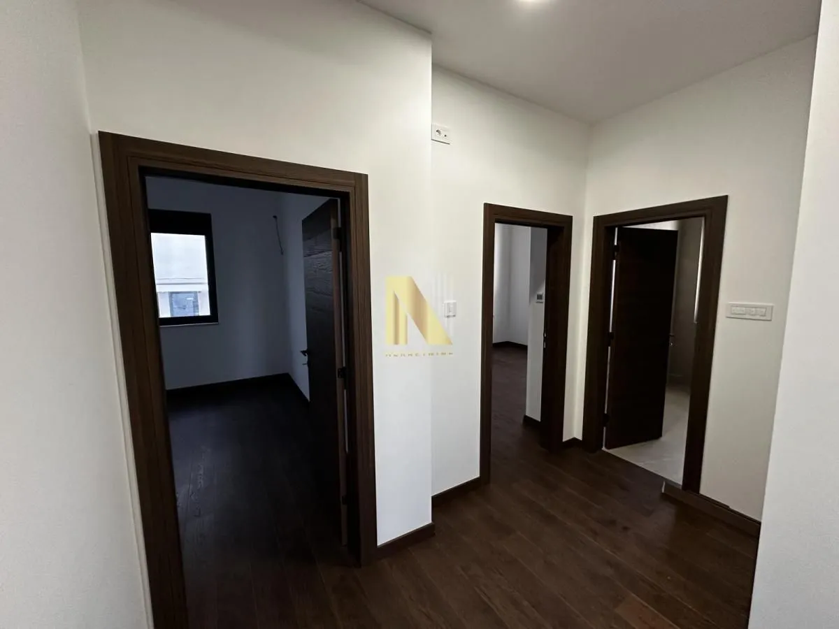 Prodaja, stan, 154m², Sremska Kamenica, Petrovaradin