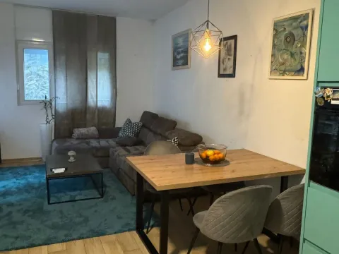 Rent, one bedroom apartment, 43m², Budva, Crna Gora - image 3