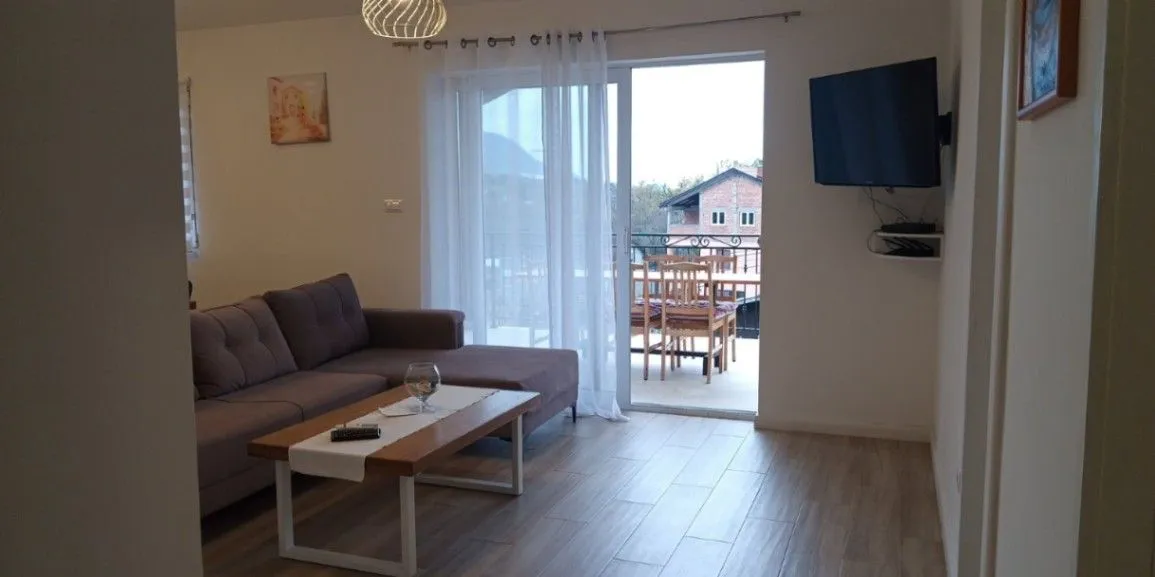 Rent, three bedroom apartment, 110m², Gradiošnica, Tivat