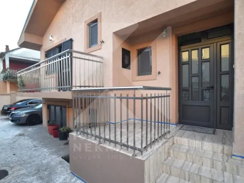 Rent, house, 128m², Stari Aerodrom, Podgorica - image 18
