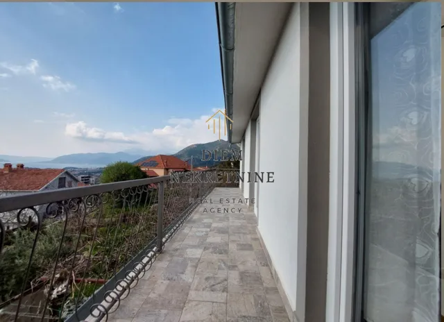 Izdavanje, garsonjera, 30m², Kavač, Kotor