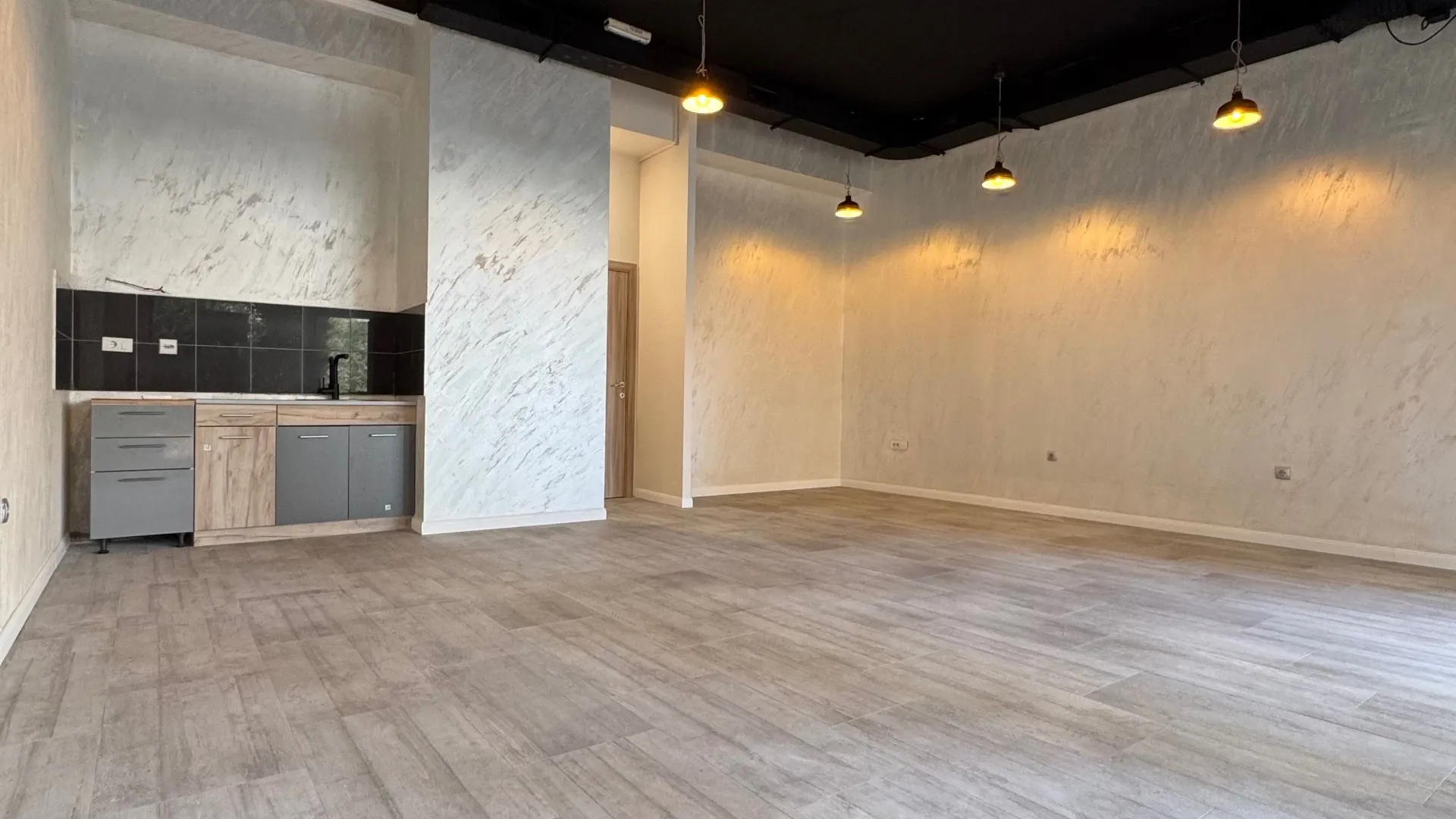 Rent, office space, 45m², City Kvart, Podgorica