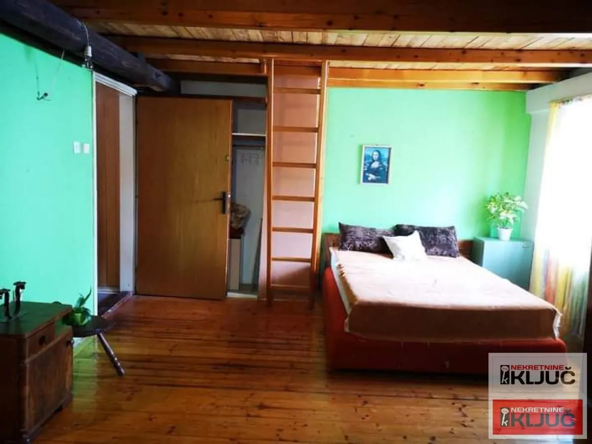 Prodaja, četvorosoban stan, 105m², Adamovićevo Naselje, Novi Sad Sve Podlokacije