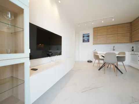 Prodaja, stan, 66m², Tivat, Crna Gora - image 17
