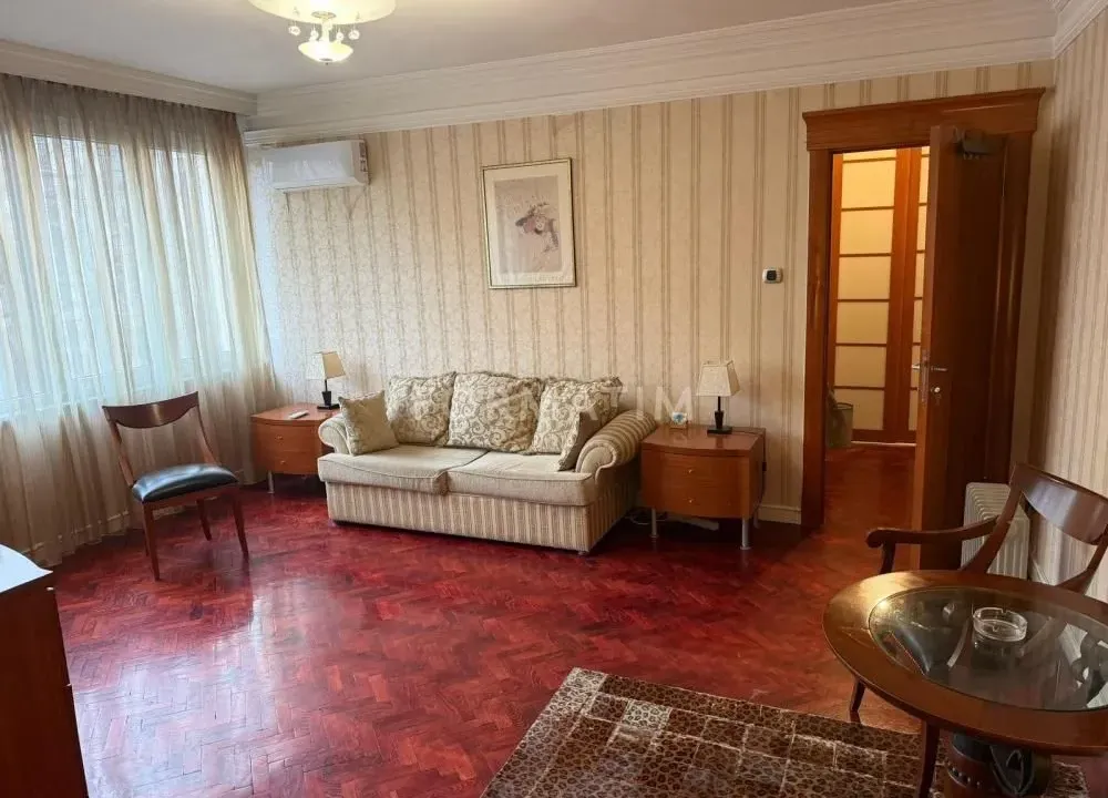 Izdavanje, jednosoban stan, 45m², Klinički Centar, Beograd
