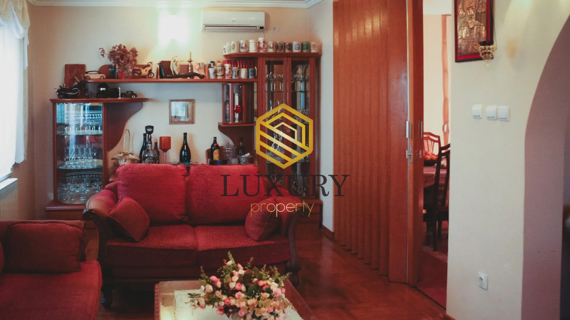 Prodaja, kuća, 200m², Donji Kokoti, Podgorica