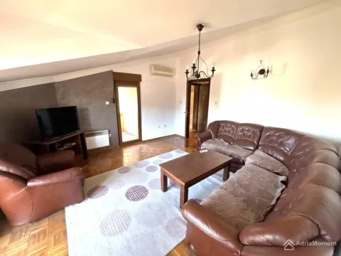 Prodaja, trosoban stan, 80m², Stari Aerodrom, Podgorica - image 4