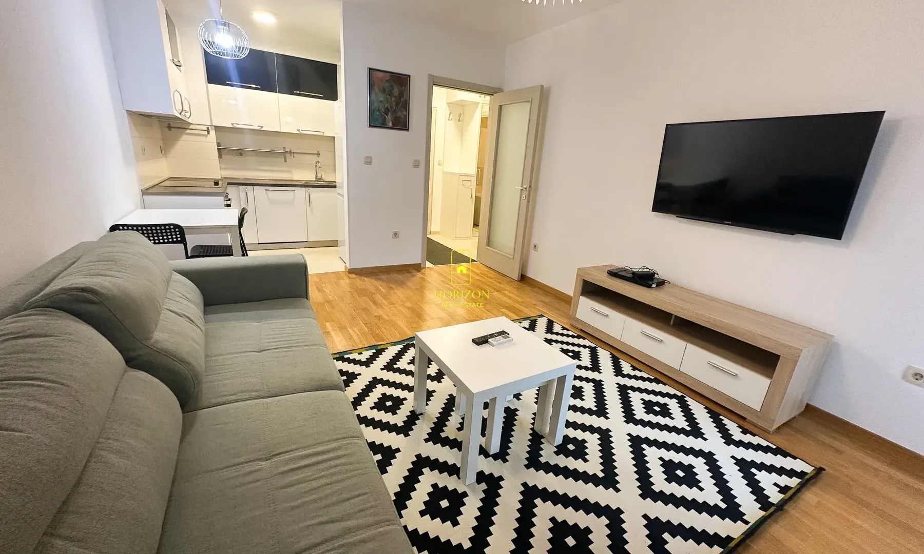 Prodaja, jednosoban stan, 43m², Stari Aerodrom, Podgorica