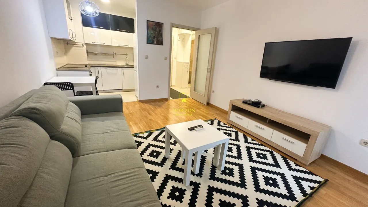 Prodaja, jednosoban stan, 43m², Stari Aerodrom, Podgorica