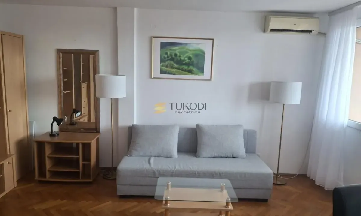 Izdavanje, dvosoban stan, 66m², Stari Merkator, Novi Beograd Sve Podlokacije