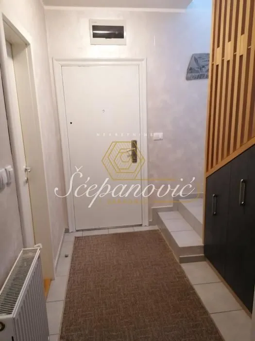 Prodaja, četvorosoban stan, 75m², Telep severni, Novi Sad Sve Podlokacije