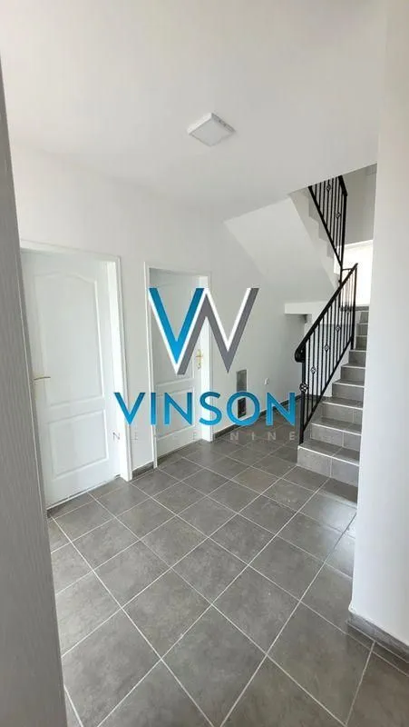 Prodaja, kuća, 105m², Petrovaradin, Novi Sad