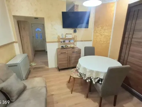 Stan in Zemun Centar