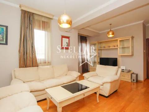 Izdavanje, dvosoban stan, 58m², Centar, Podgorica - image 3