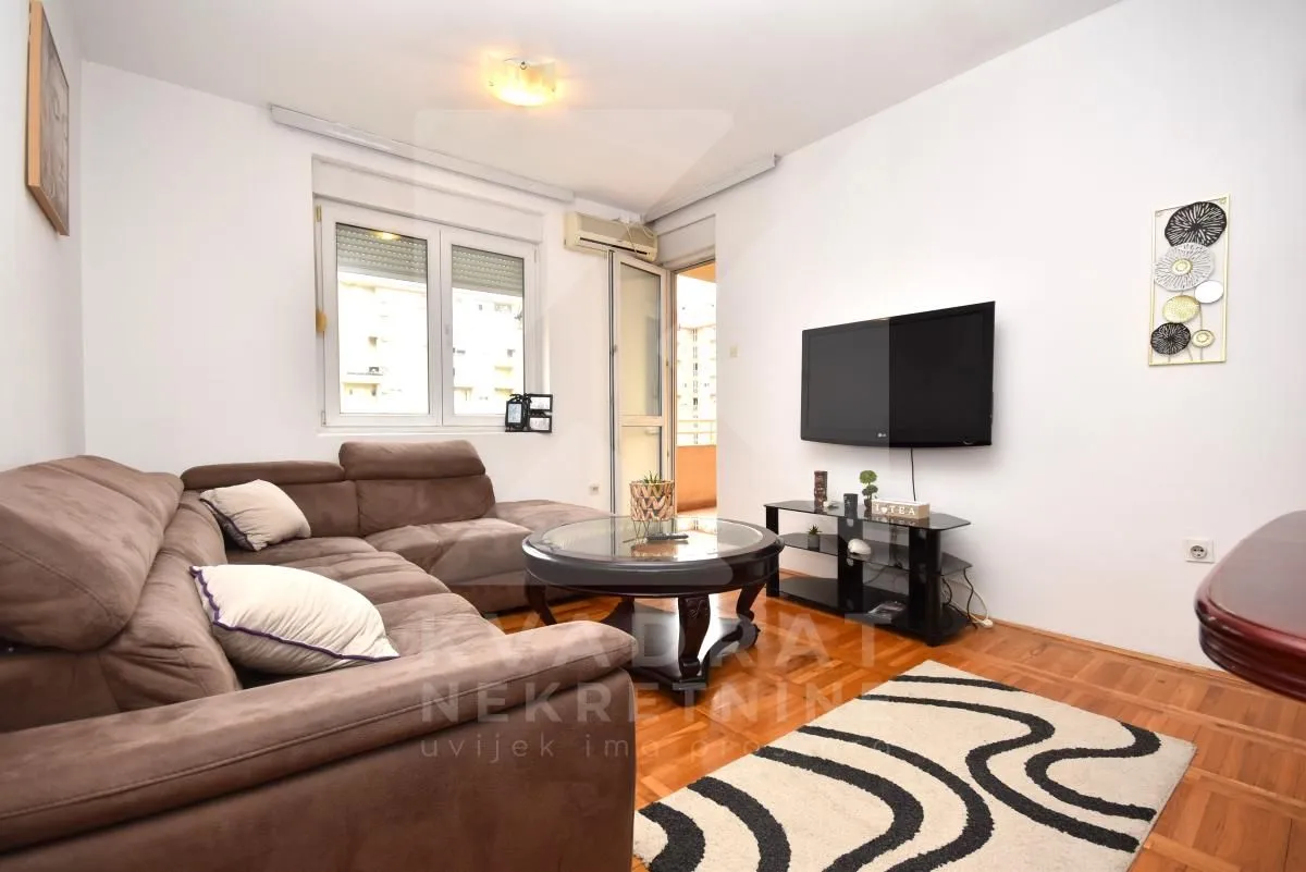 Izdavanje, dvosoban stan, 65m², Stari Aerodrom, Podgorica