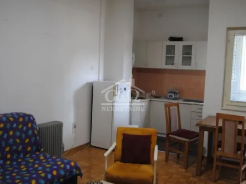 Sale, studio apartment, 28m², Vašarište, Kragujevac - image 2
