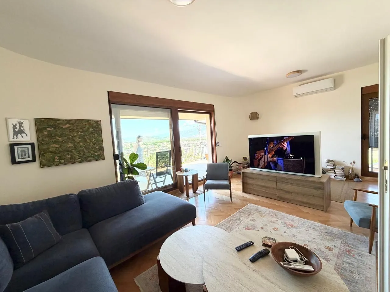 Rent, house, 256m², Masline, Podgorica