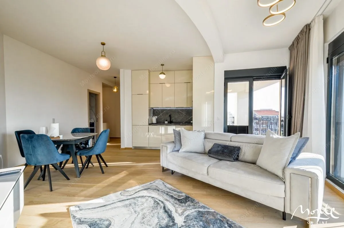 Prodaja, dvosoban stan, 73m², Tivat, Crna Gora