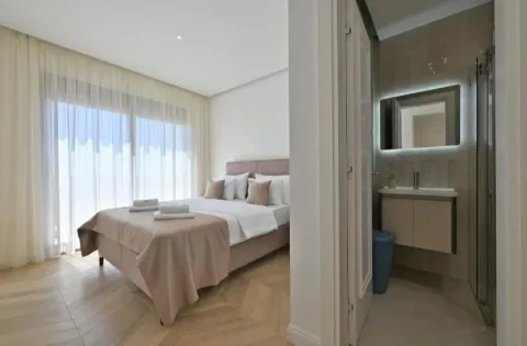 Rent, house, 200m², Reževići, Budva - image 9