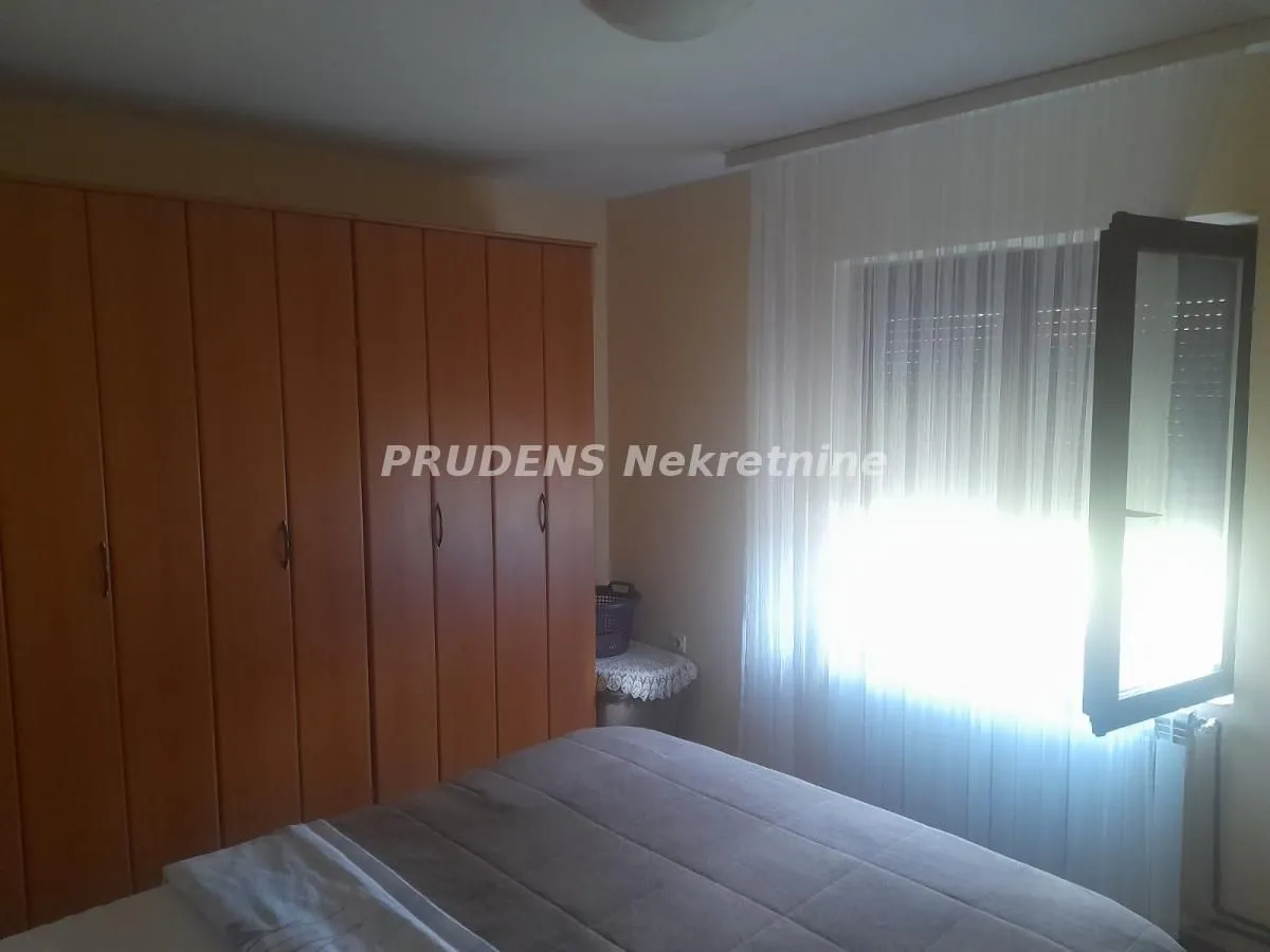 Prodaja, kuća, 111m², Surčin, Beograd