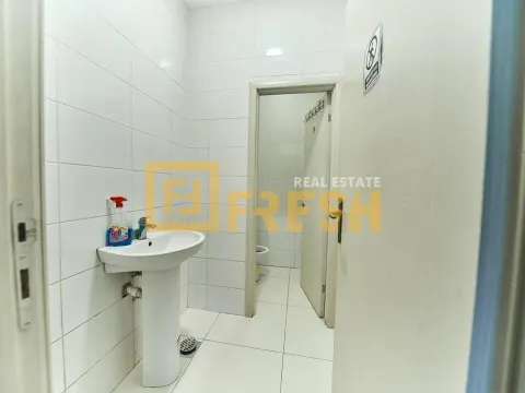 Izdavanje, poslovni prostor, 223m², Preko Morače, Podgorica - image 12